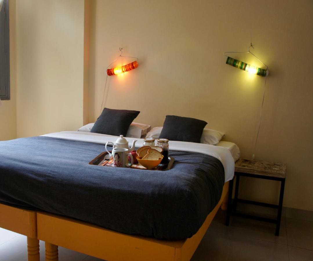 Bed And Chai - Boutique Stay & Tours Új-Delhi Kültér fotó