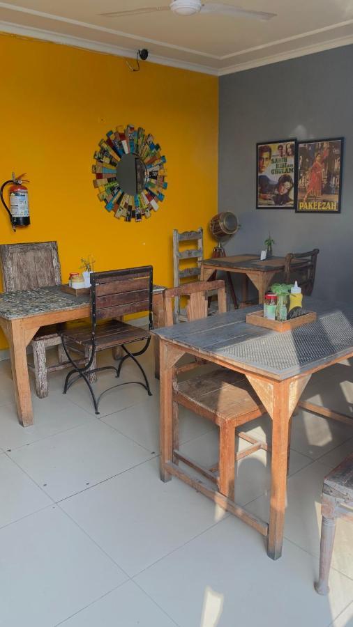Bed And Chai - Boutique Stay & Tours Új-Delhi Kültér fotó